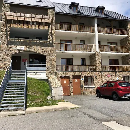 Апартаменты Comfort Duplex Apartment, Foot Of The Slopes *